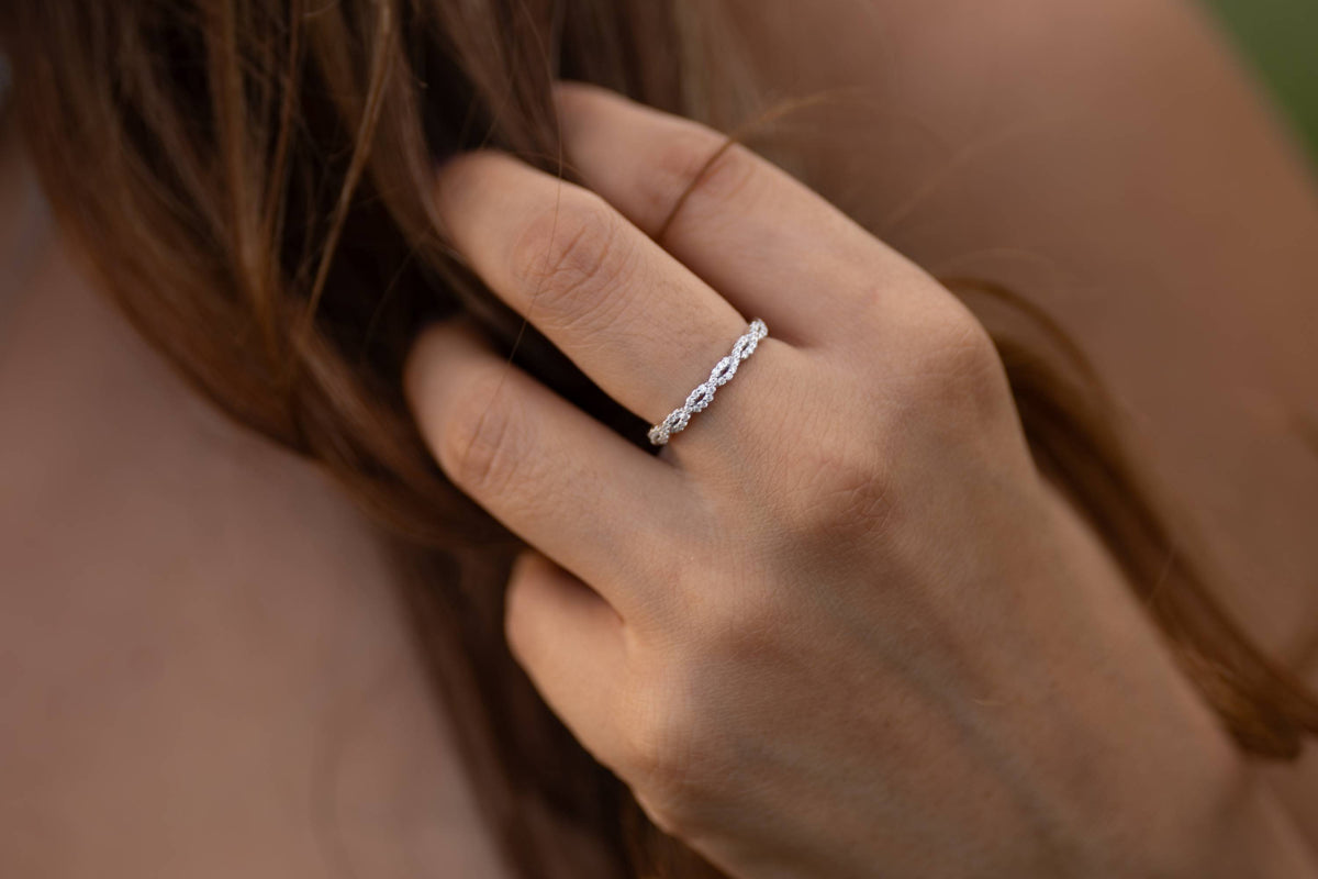 Bound Circle lab-grown diamond band, 14k gold